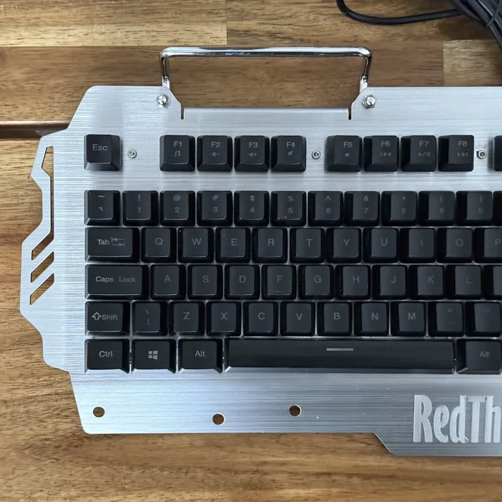 RedThunder K-900 Wired Semi-Mechanical Version Gaming‎ Keyboard Metal Frame Win